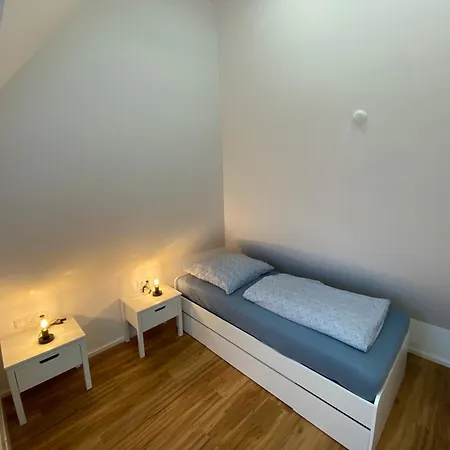Apartment Scheuring 2 Og Sued