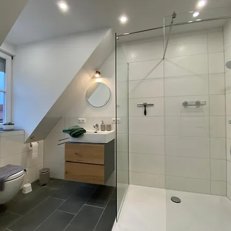 Apartment Scheuring 2 Og Sued *